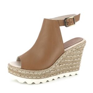 S.O.N.A.L.I. Tan Leather Espadrille‎ wedge sandals. Size 40 NWT